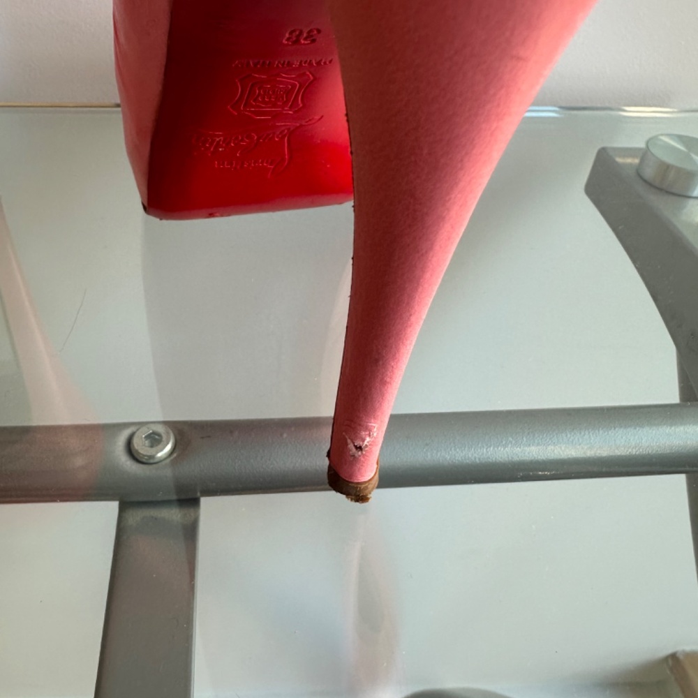 Louboutin pink peep-toe covered pumps, size 38 with box - Picture 10 of 12